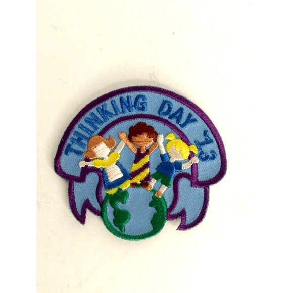 GSA Girl Scouts Thinking Day '13 Earth Patch - Picture 1 of 2